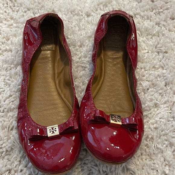 Tory Burch Shoes - Tory Burch ballet flats wine patent leather 9.5